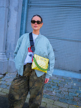 Load image into Gallery viewer, variant_pale-yellow