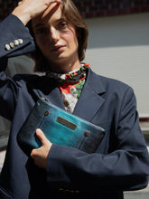 Load image into Gallery viewer, variant_ombre-blue